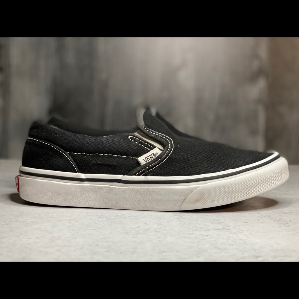 Black Vans Kids size 4